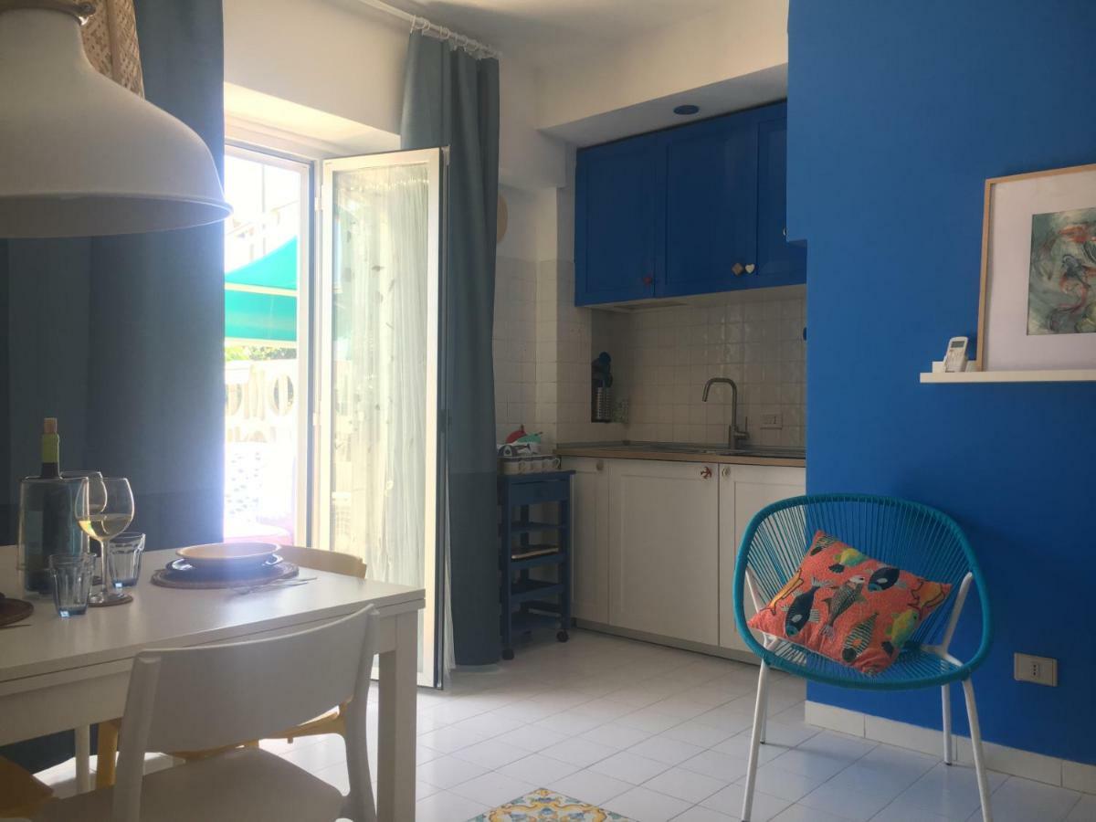 La Casa Sulla Spiaggia Apartment Nettuno Bagian luar foto