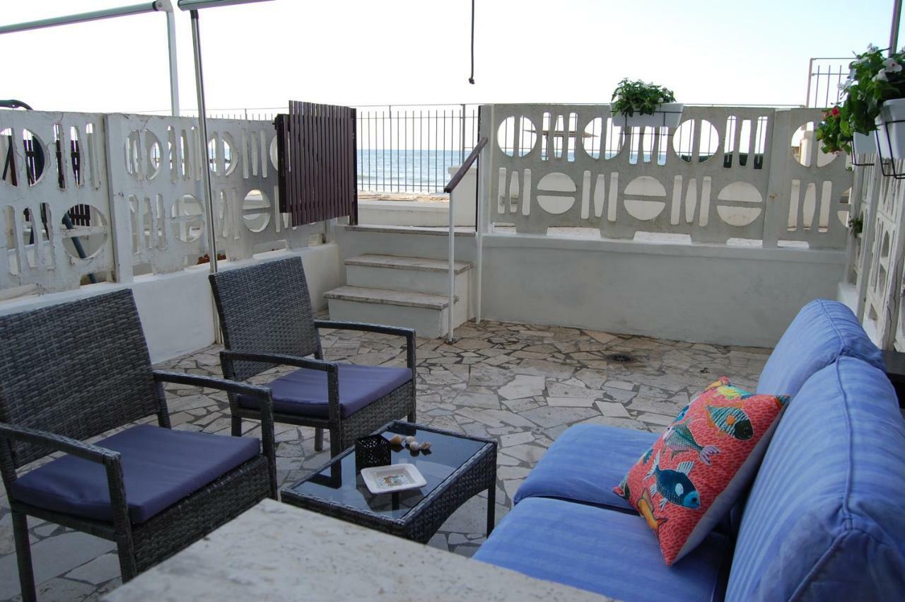 La Casa Sulla Spiaggia Apartment Nettuno Bagian luar foto